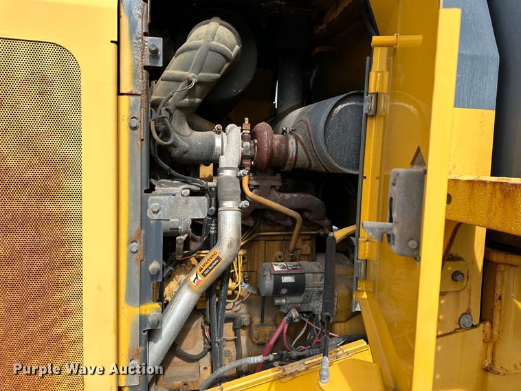 image for item LN9055 2006 John Deere 444J  wheel loader