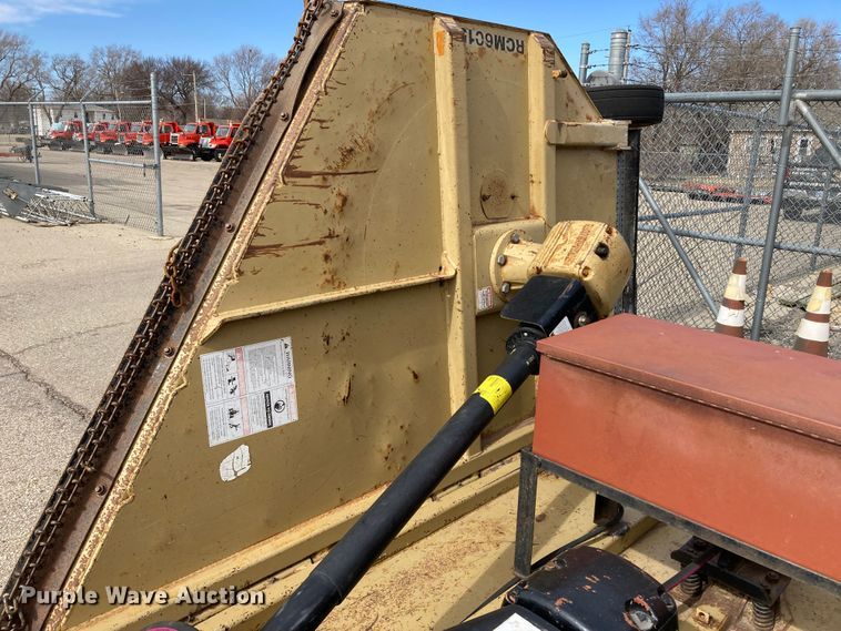 image for item LN9057 2005 Land Pride RCB6015  batwing rotary mower