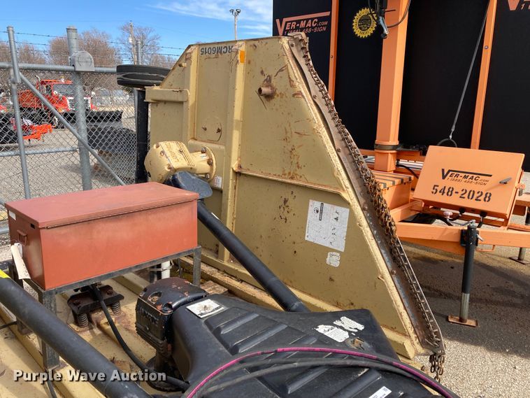 image for item LN9057 2005 Land Pride RCB6015  batwing rotary mower