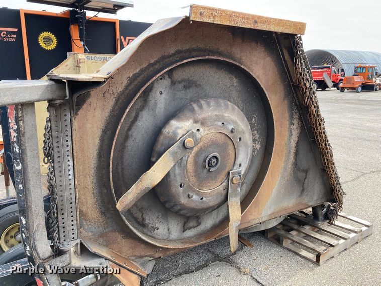 image for item LN9057 2005 Land Pride RCB6015  batwing rotary mower