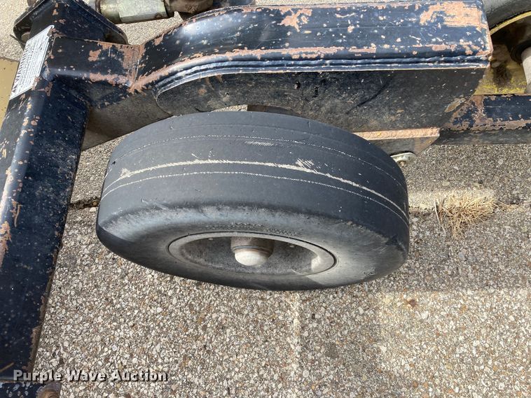 image for item LN9057 2005 Land Pride RCB6015  batwing rotary mower