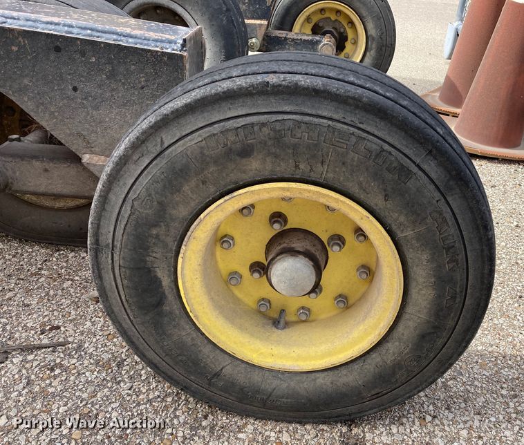 image for item LN9057 2005 Land Pride RCB6015  batwing rotary mower