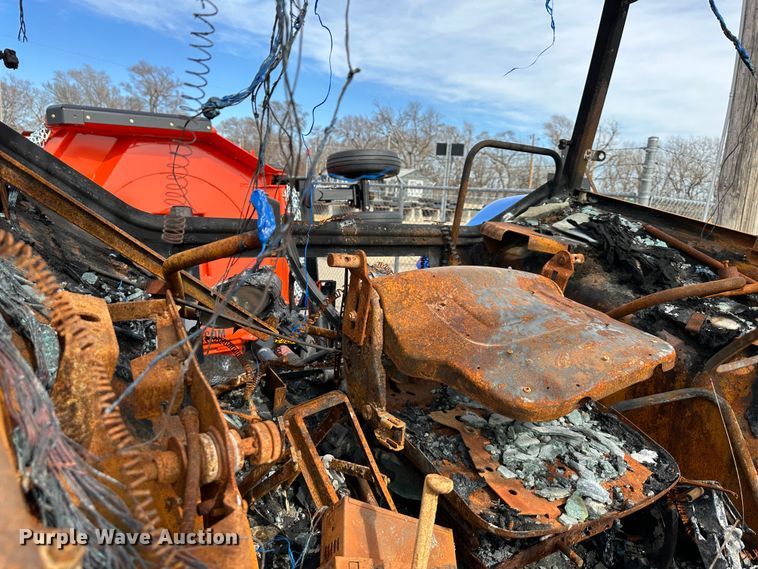 image for item LN9058 2011 New Holland T5070  MFWD tractor