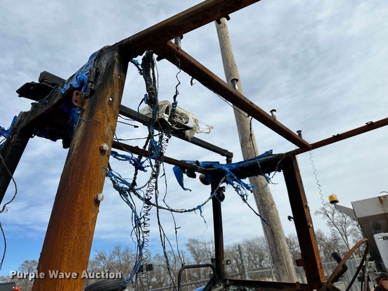 image for item LN9058 2011 New Holland T5070  MFWD tractor