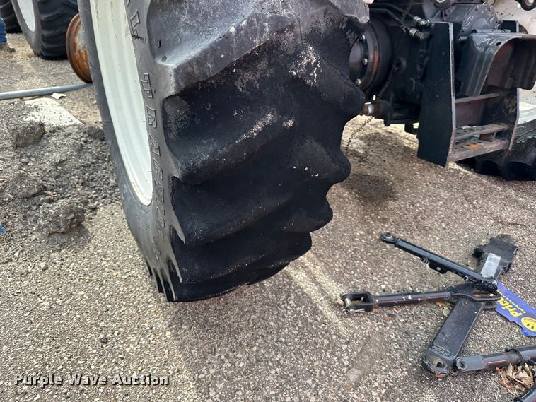 image for item LN9058 2011 New Holland T5070  MFWD tractor