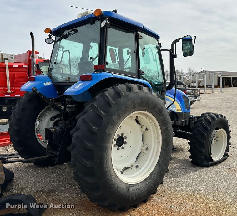 image for item LN9059 2011 New Holland T5070  MFWD tractor