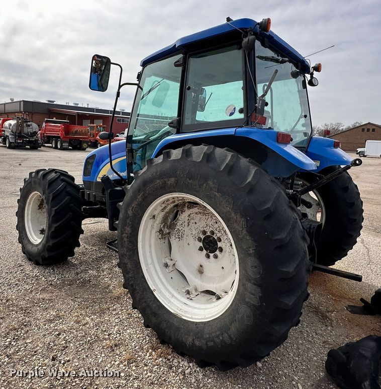 image for item LN9059 2011 New Holland T5070  MFWD tractor