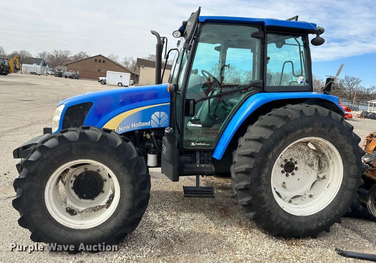 image for item LN9059 2011 New Holland T5070  MFWD tractor