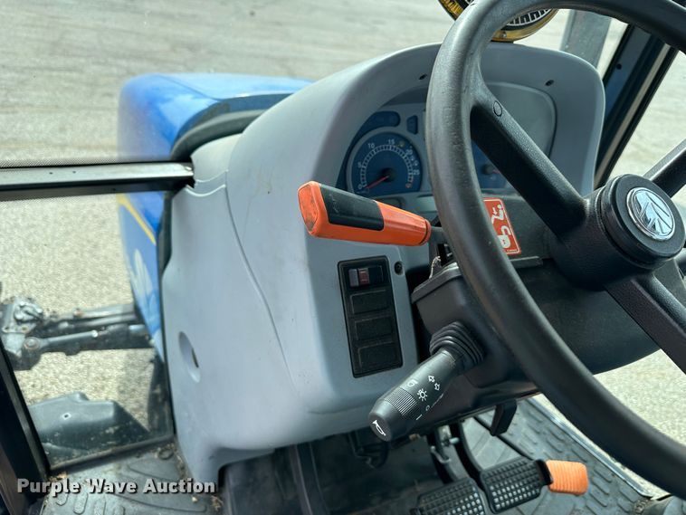 image for item LN9059 2011 New Holland T5070  MFWD tractor