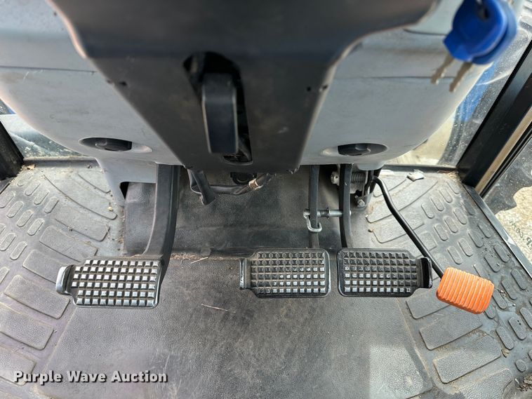 image for item LN9059 2011 New Holland T5070  MFWD tractor