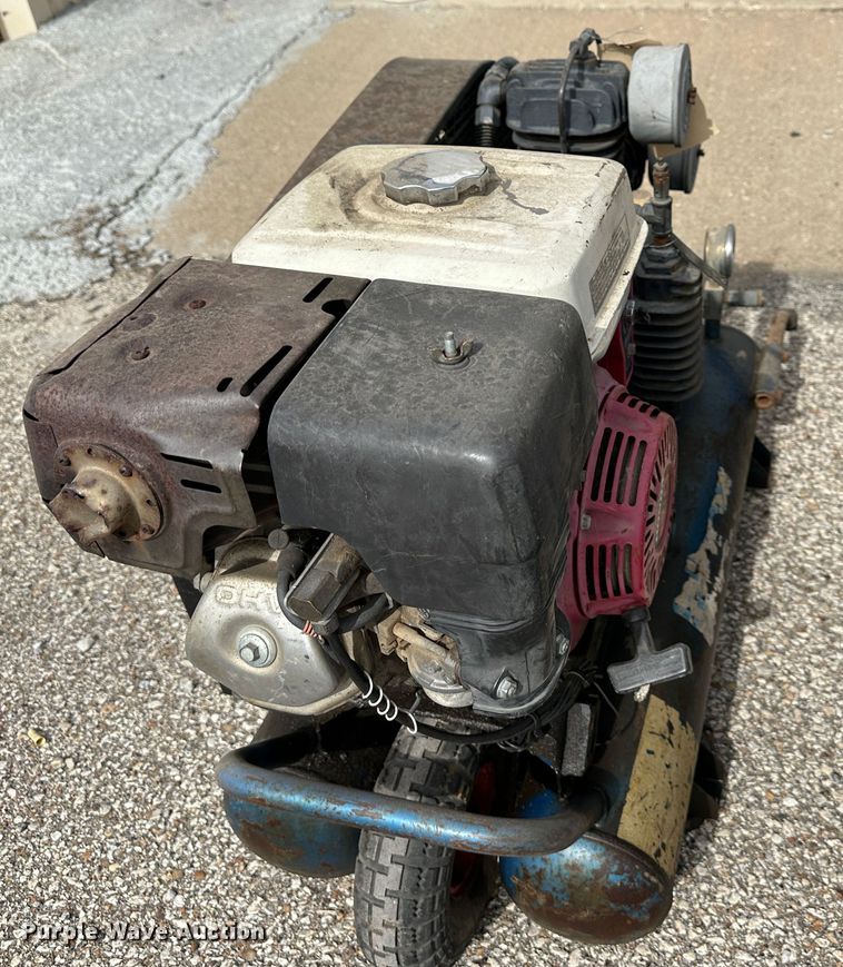 image for item LN9060 (2) Puma TUE8008GE air compressors