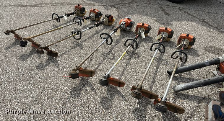 image for item LN9062 Lawn and garden equipment