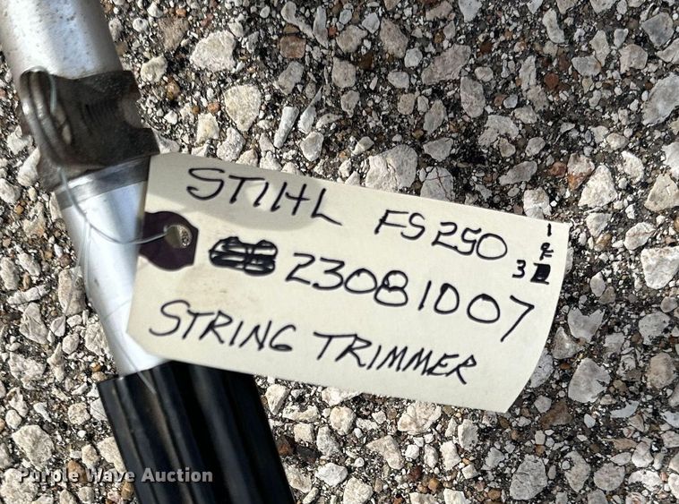 image for item LN9062 Lawn and garden equipment