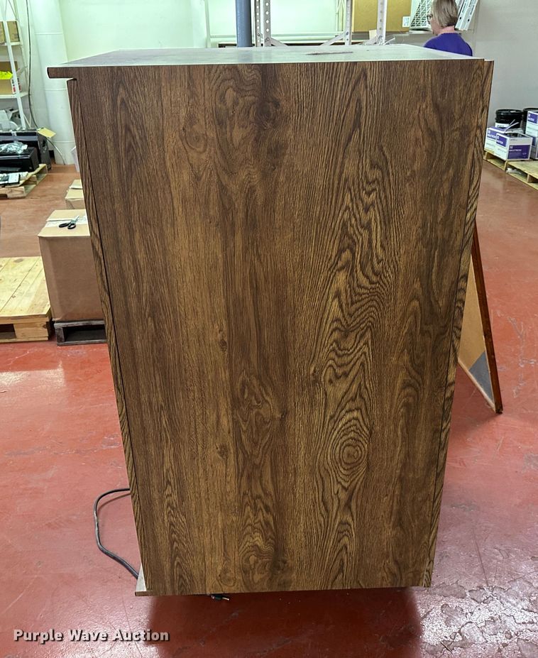 image for item LN9064 Office supplies and equipment