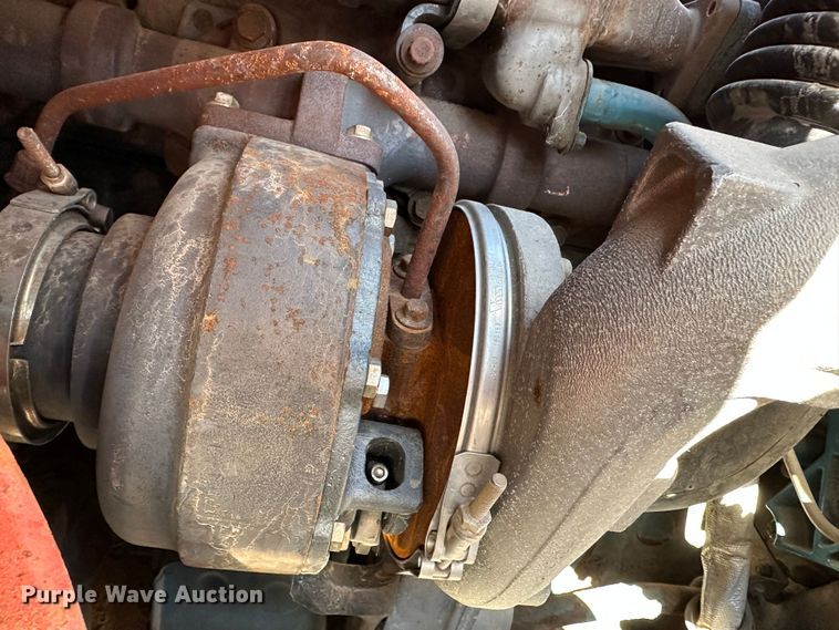 image for item LT9051 2005 International 7400  dump truck