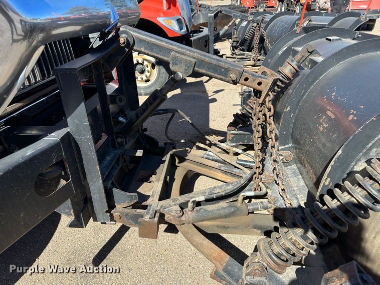 image for item LT9051 2005 International 7400  dump truck