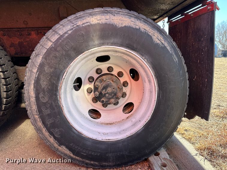 image for item LT9051 2005 International 7400  dump truck