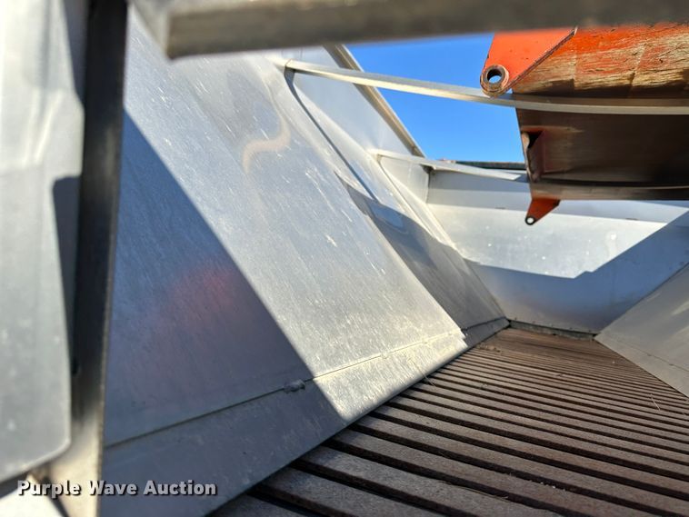 image for item LT9052 2005 International 7400  dump truck