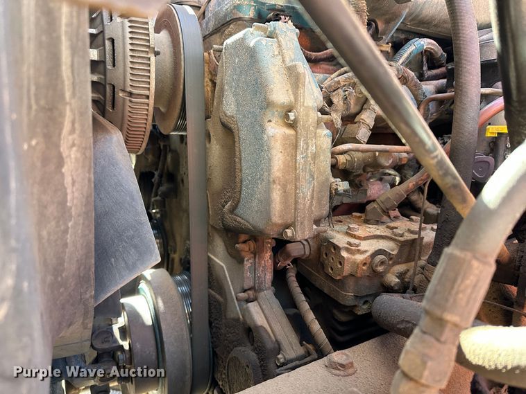 image for item LT9054 2005 International 7400  dump truck