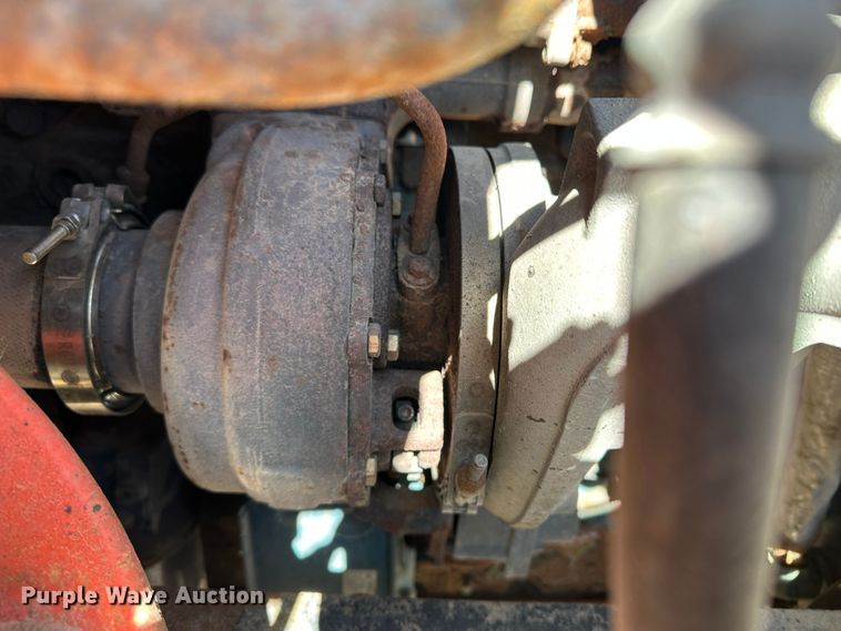 image for item LT9054 2005 International 7400  dump truck