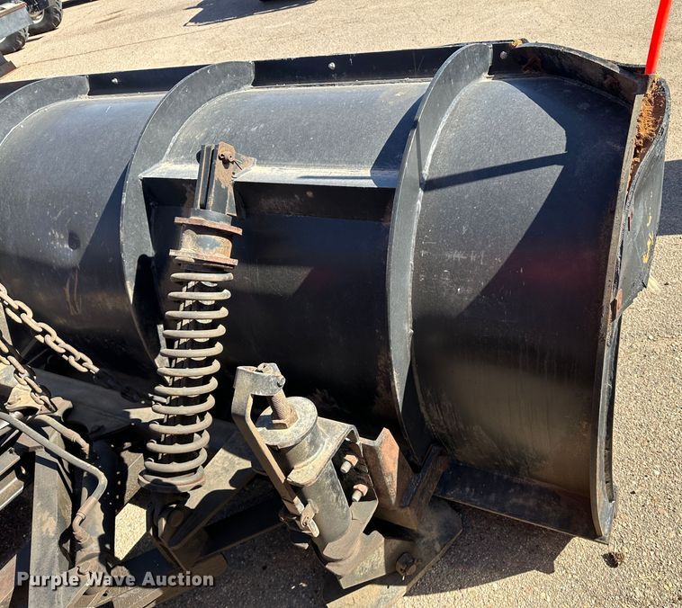 image for item LT9054 2005 International 7400  dump truck