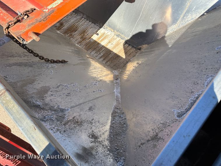 image for item LT9055 2005 International 7400  dump truck