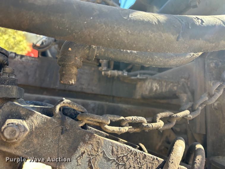 image for item LT9056 2000 Sterling L7500  oil distributor truck