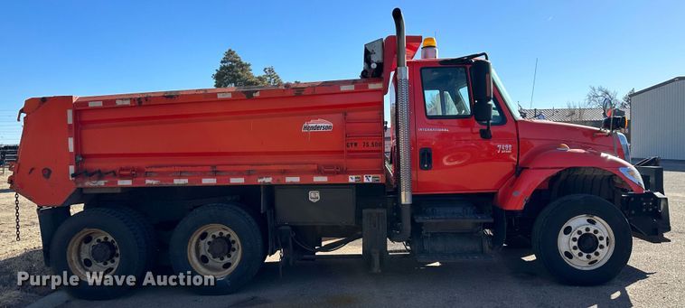image for item LT9057 2007 International 7400  dump truck