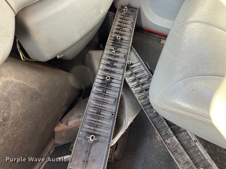 image for item LT9057 2007 International 7400  dump truck