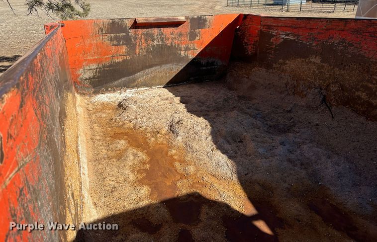 image for item LT9057 2007 International 7400  dump truck