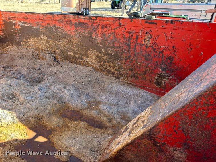 image for item LT9057 2007 International 7400  dump truck