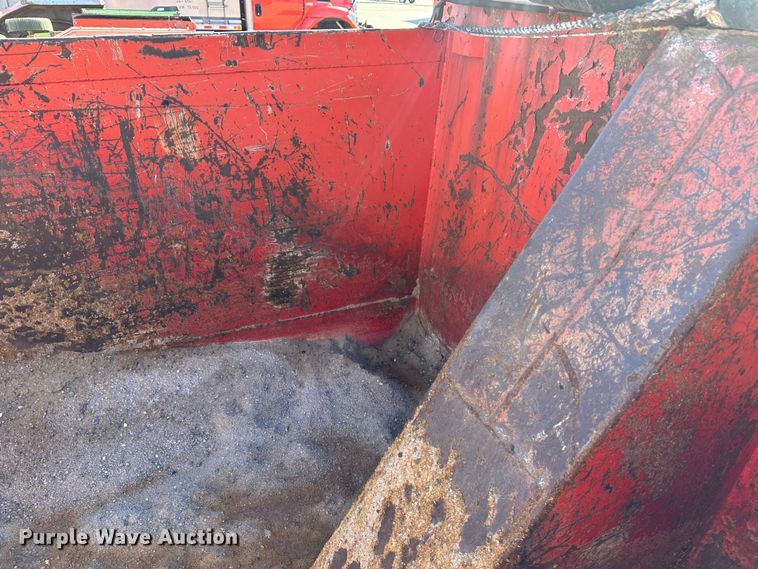 image for item LT9057 2007 International 7400  dump truck