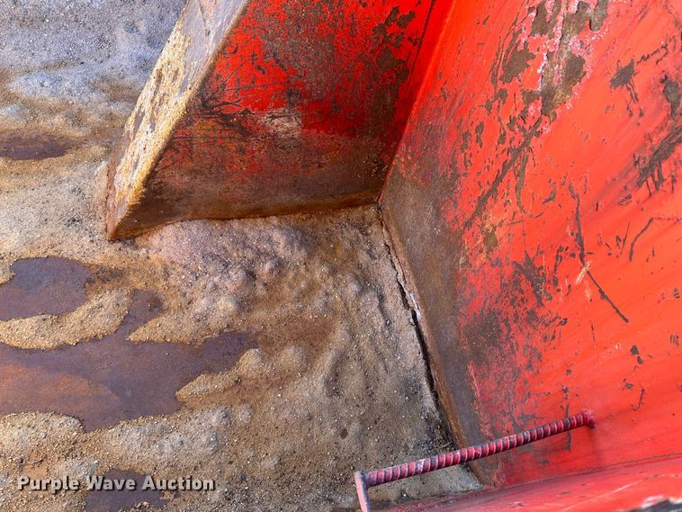 image for item LT9057 2007 International 7400  dump truck