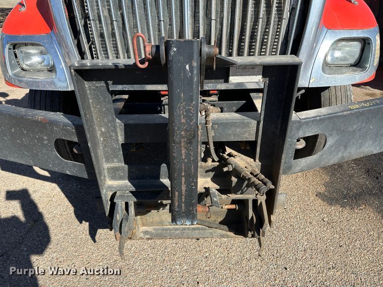 image for item LT9057 2007 International 7400  dump truck