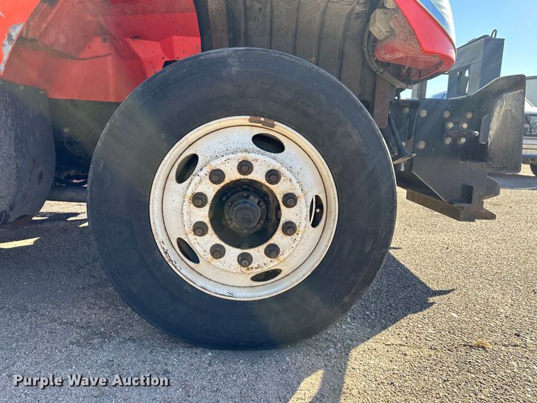 image for item LT9057 2007 International 7400  dump truck