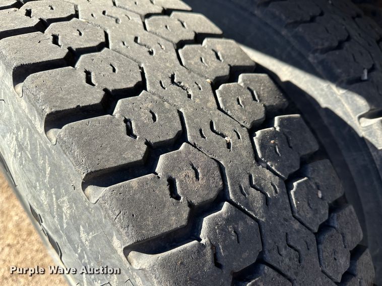 image for item LT9057 2007 International 7400  dump truck