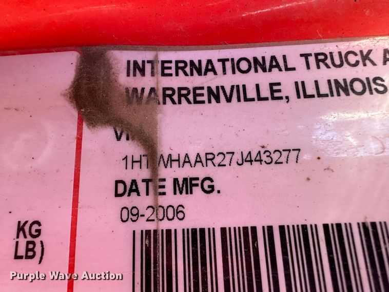 image for item LT9057 2007 International 7400  dump truck