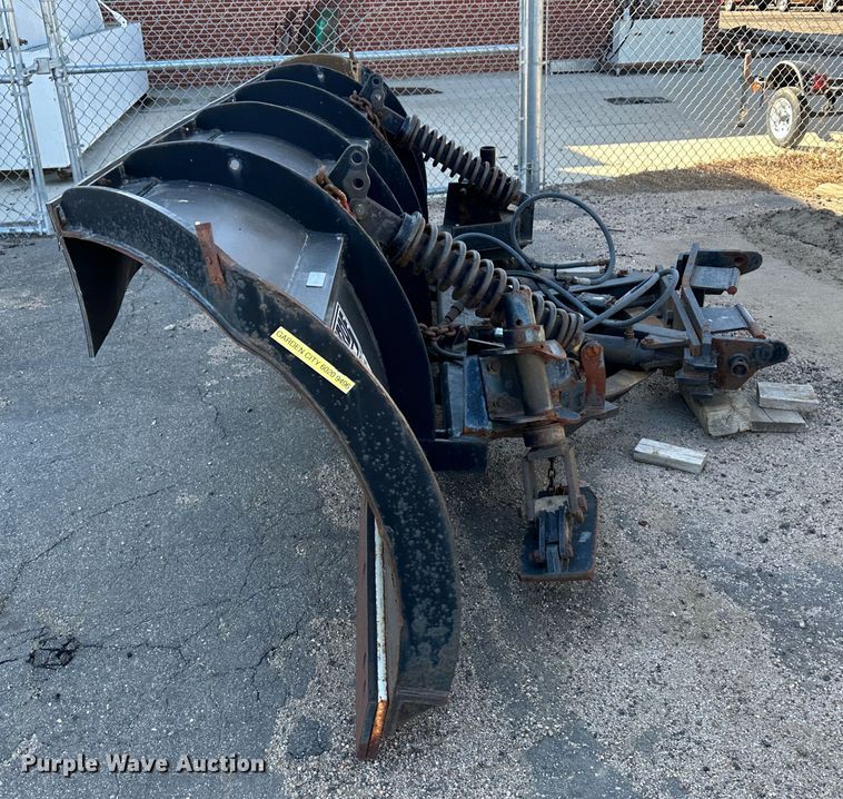 image for item LT9057 2007 International 7400  dump truck