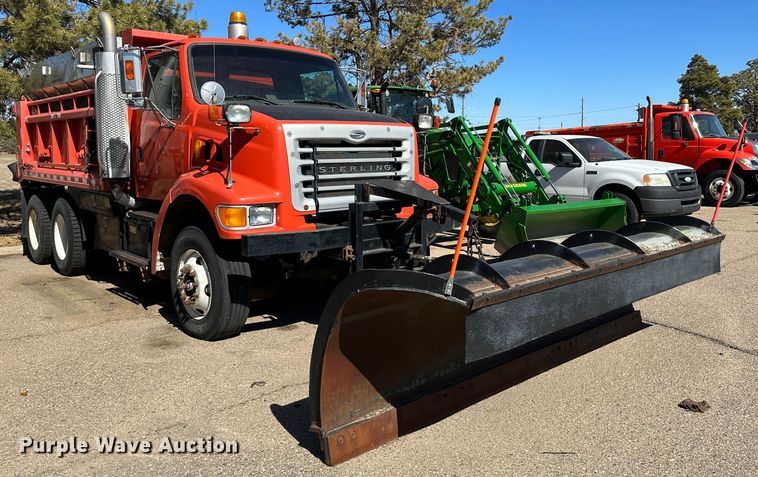 image for item LT9058 2003 Sterling LT7501  dump truck