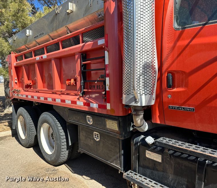 image for item LT9058 2003 Sterling LT7501  dump truck