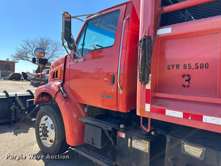 image for item LT9058 2003 Sterling LT7501  dump truck