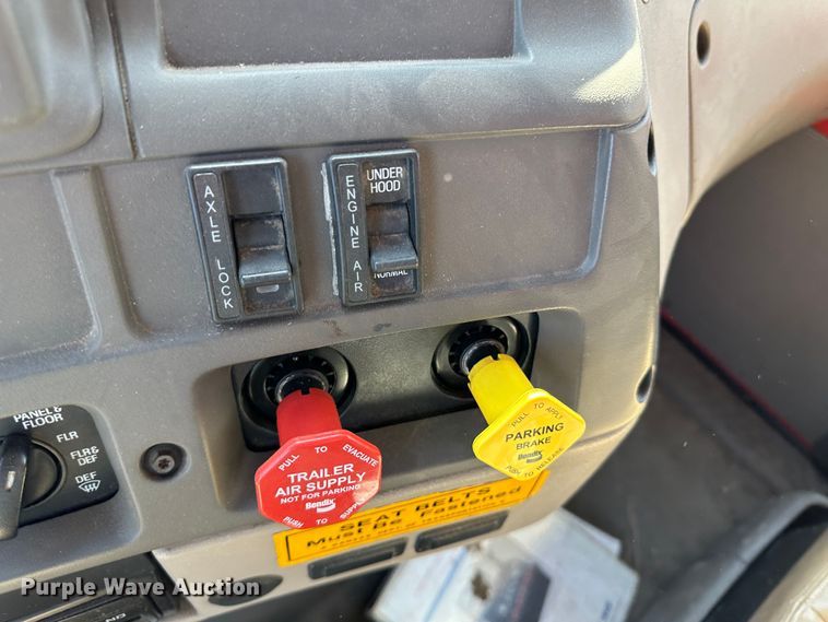 image for item LT9058 2003 Sterling LT7501  dump truck