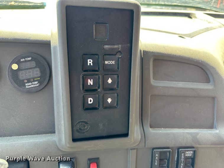 image for item LT9058 2003 Sterling LT7501  dump truck