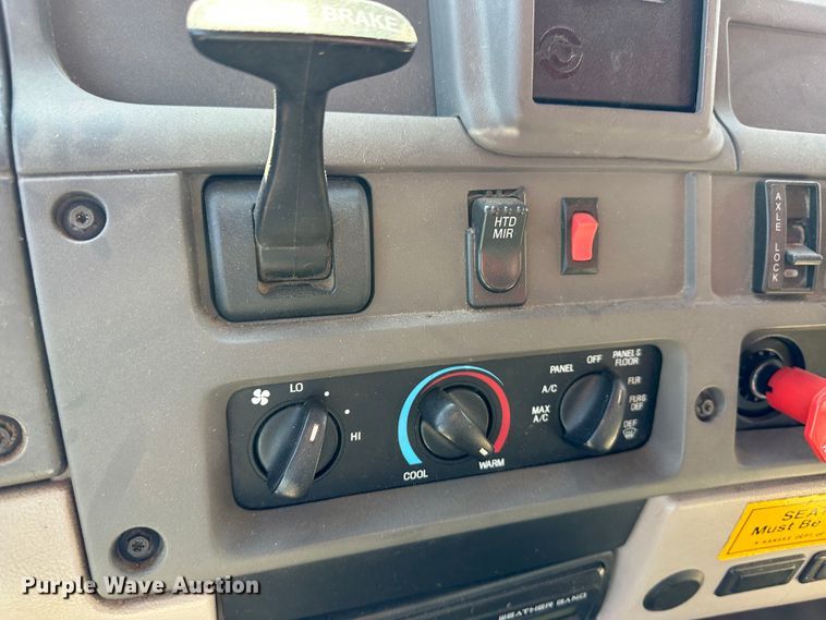 image for item LT9058 2003 Sterling LT7501  dump truck