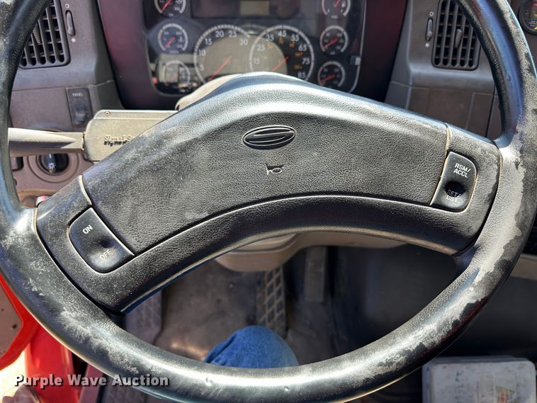 image for item LT9058 2003 Sterling LT7501  dump truck