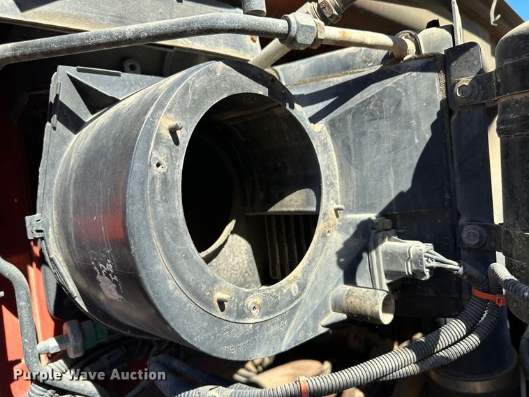 image for item LT9058 2003 Sterling LT7501  dump truck