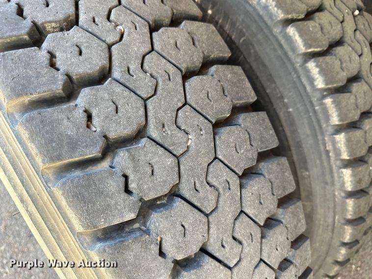 image for item LT9058 2003 Sterling LT7501  dump truck