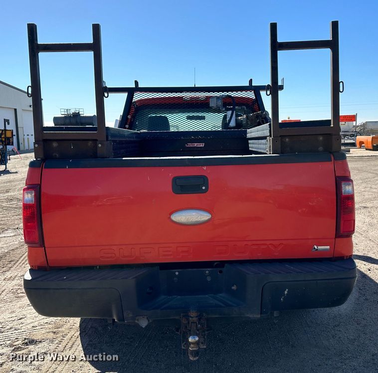 image for item LT9059 2011 Ford F250 Super Duty  pickup truck