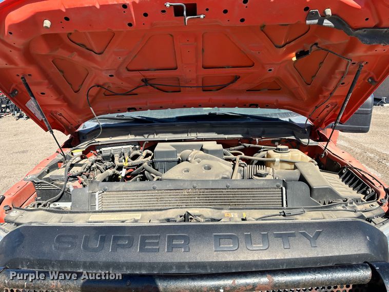 image for item LT9059 2011 Ford F250 Super Duty  pickup truck