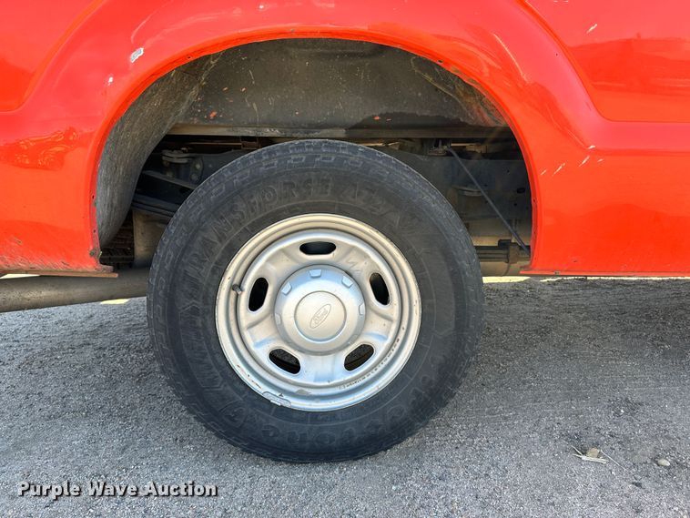 image for item LT9059 2011 Ford F250 Super Duty  pickup truck